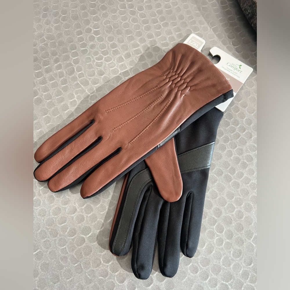 Women’s Isotoner Leather Gloves